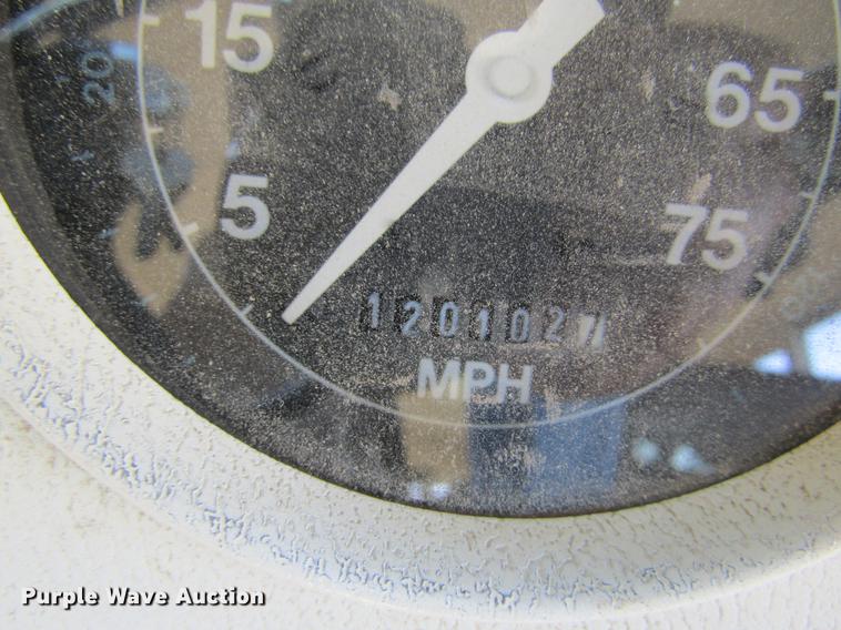 image for item DD5668 1994 Ford B700 Blue Bird school bus