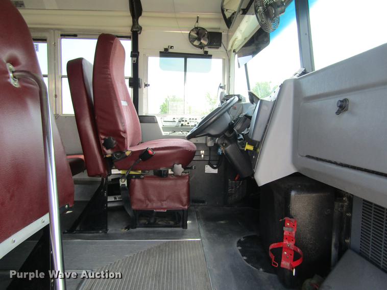 image for item DD5669 2008 Blue Bird Vision school bus