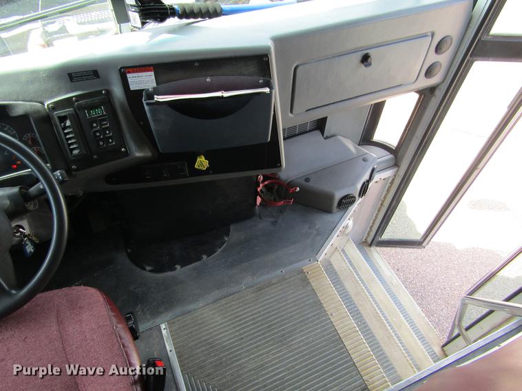 image for item DD5669 2008 Blue Bird Vision school bus