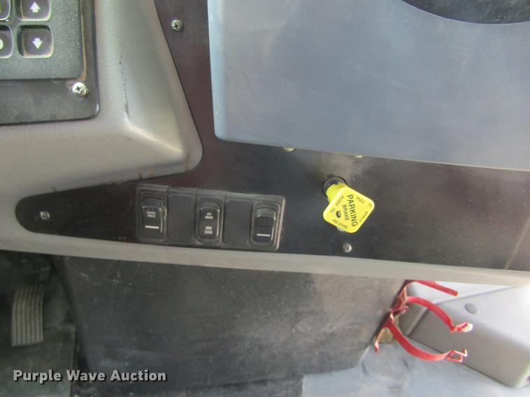 image for item DD5669 2008 Blue Bird Vision school bus