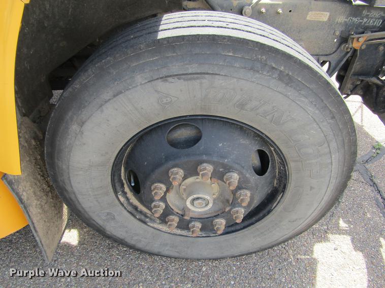 image for item DD5669 2008 Blue Bird Vision school bus