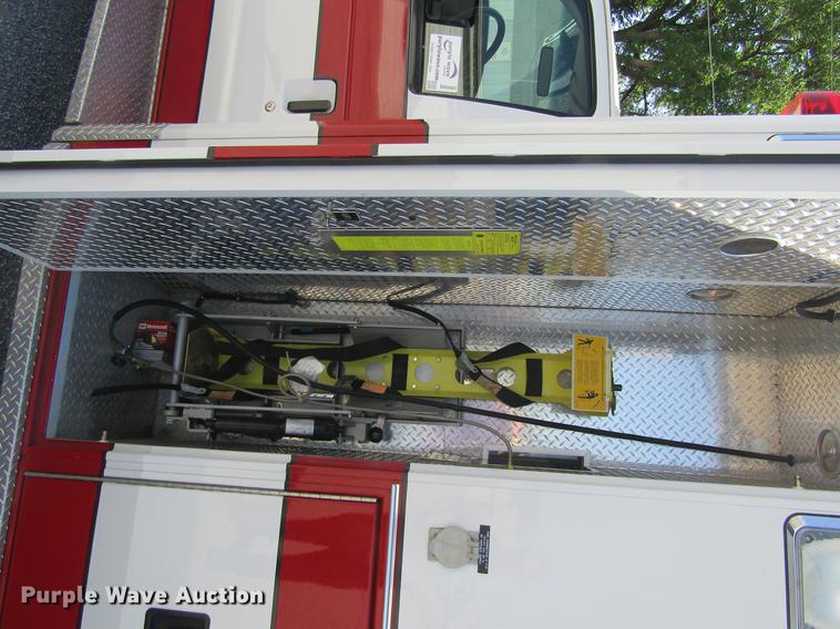 image for item DD5683 2003 Ford Econoline E450 Super Duty ambulance
