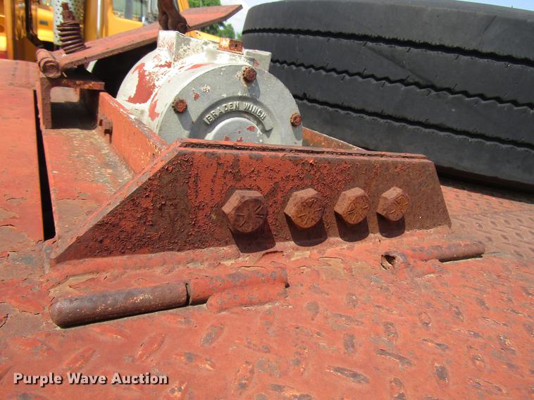 image for item DD7475 1997 Trail-Eze DHT7048 equipment trailer