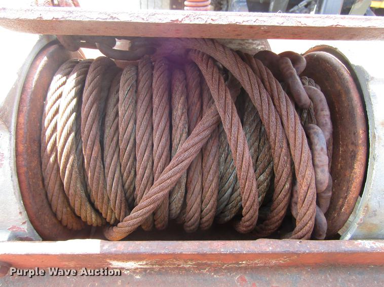 image for item DD7475 1997 Trail-Eze DHT7048 equipment trailer