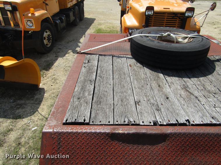 image for item DD7475 1997 Trail-Eze DHT7048 equipment trailer