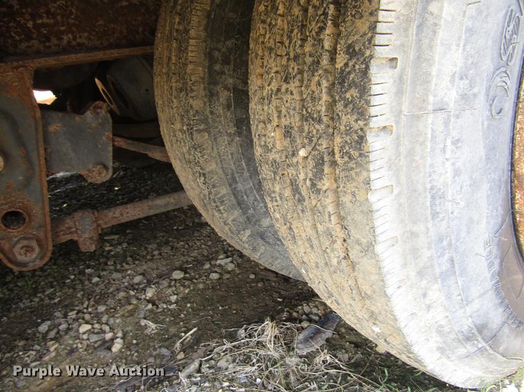 image for item DD7475 1997 Trail-Eze DHT7048 equipment trailer