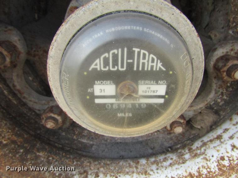 image for item DD7475 1997 Trail-Eze DHT7048 equipment trailer