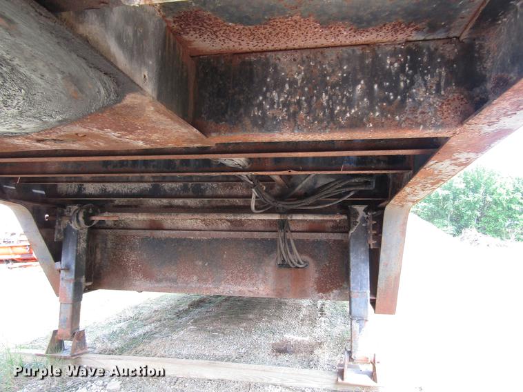 image for item DD7475 1997 Trail-Eze DHT7048 equipment trailer