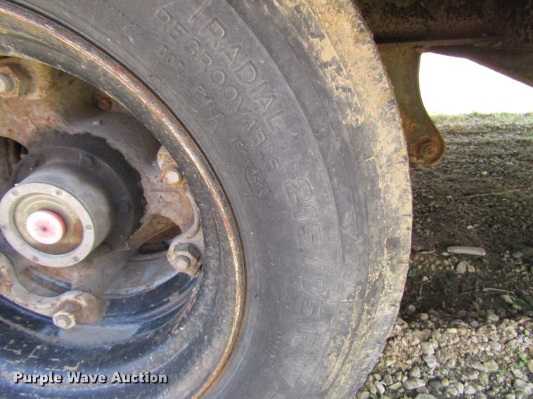 image for item DD7475 1997 Trail-Eze DHT7048 equipment trailer