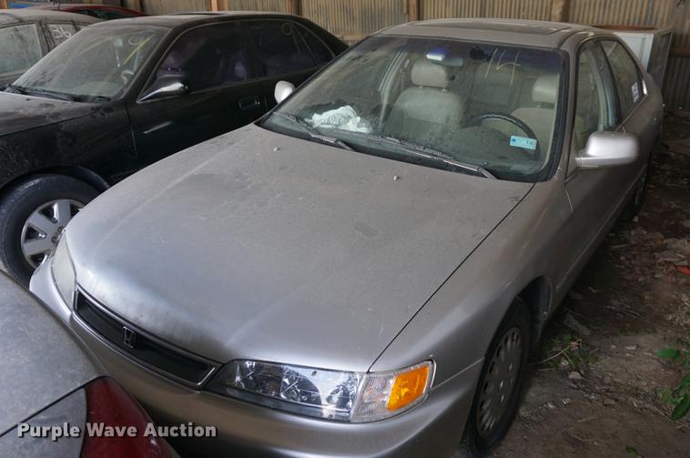 image for item DD7674 1996 Honda Accord