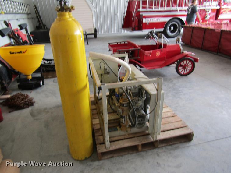 image for item DD8428 SBA UE1 filling station