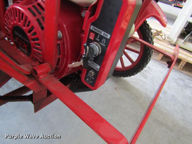 image for item DD8429 Miniature fire truck