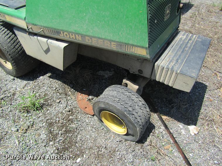 image for item DD8462 1998 John Deere F1145 lawn mower