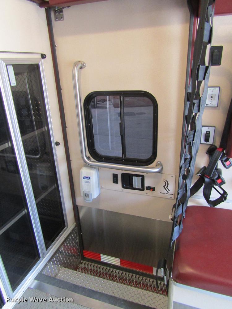 image for item DD8781 2009 Chevrolet C4500 ambulance