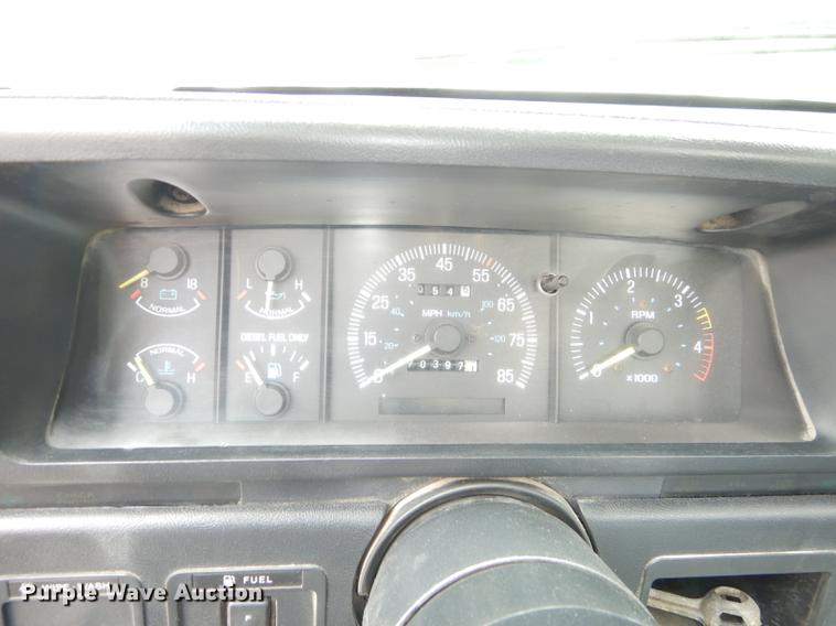 image for item DE1732 1991 Ford F450 Super Duty bucket truck