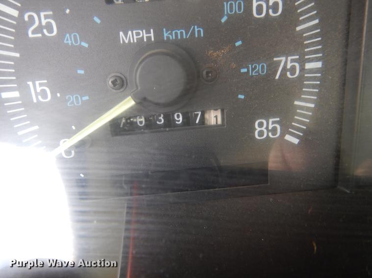 image for item DE1732 1991 Ford F450 Super Duty bucket truck