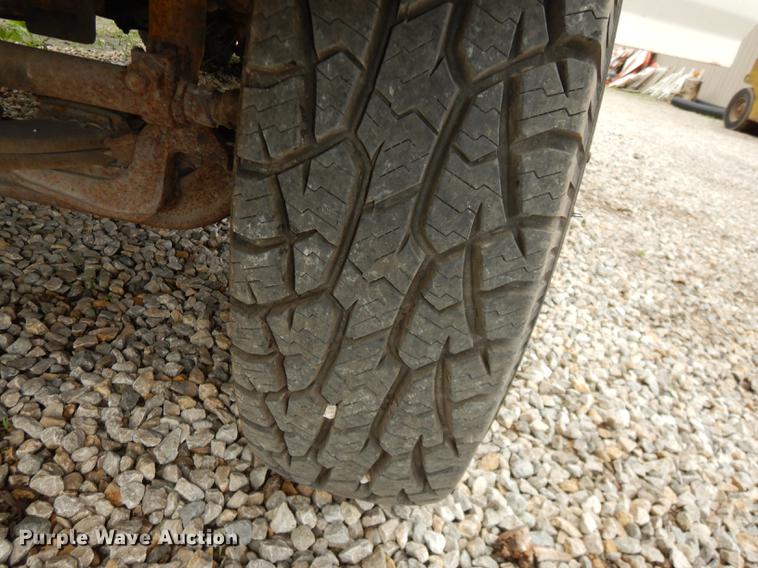 image for item DE1732 1991 Ford F450 Super Duty bucket truck