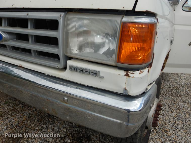 image for item DE1732 1991 Ford F450 Super Duty bucket truck