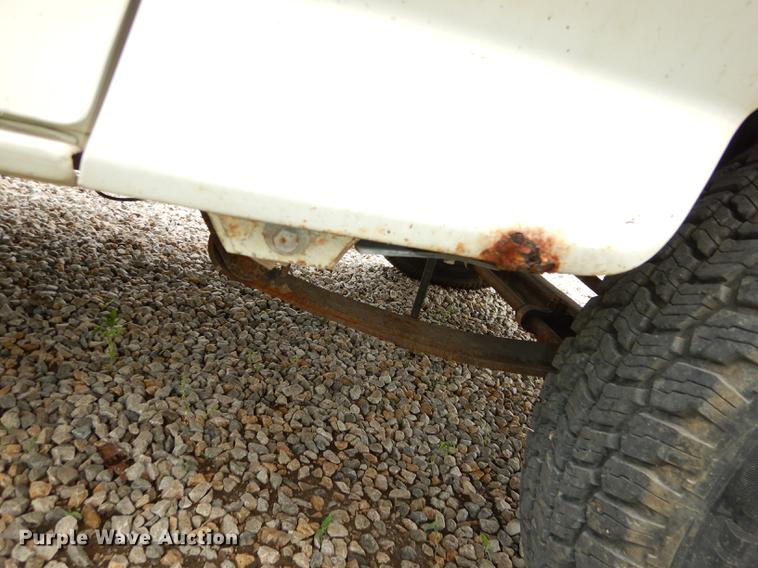 image for item DE1732 1991 Ford F450 Super Duty bucket truck