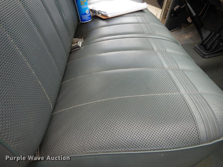 image for item DE1732 1991 Ford F450 Super Duty bucket truck