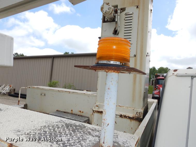 image for item DE1732 1991 Ford F450 Super Duty bucket truck