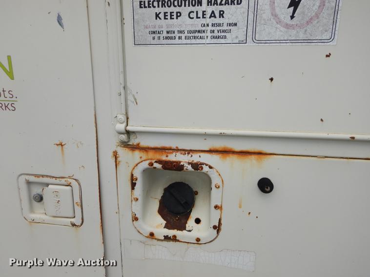 image for item DE1732 1991 Ford F450 Super Duty bucket truck