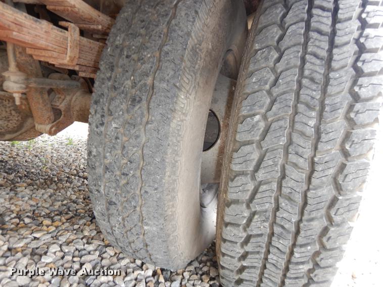 image for item DE1732 1991 Ford F450 Super Duty bucket truck