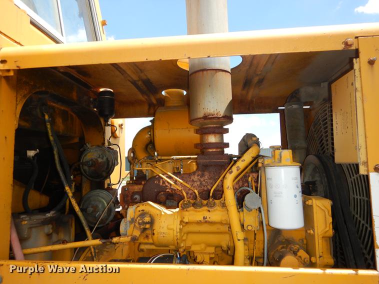 image for item DE1789 1973 Caterpillar 930 wheel loader