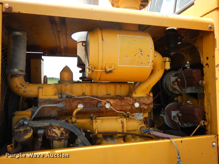 image for item DE1789 1973 Caterpillar 930 wheel loader