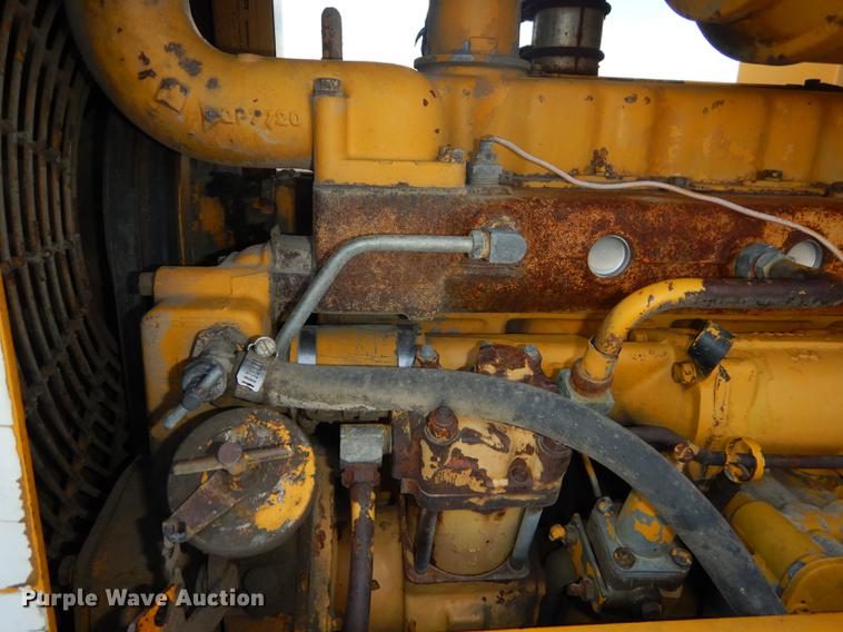 image for item DE1789 1973 Caterpillar 930 wheel loader