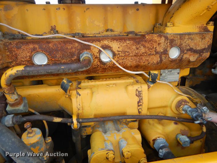 image for item DE1789 1973 Caterpillar 930 wheel loader