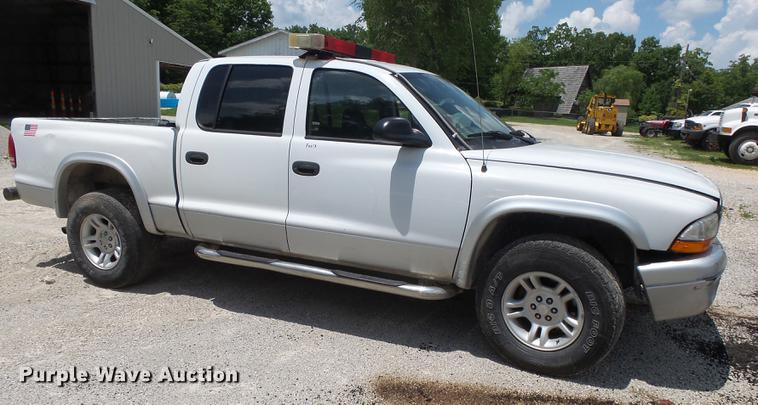 image for item DE3668 2003 Dodge Dakota SLT Quad Cab pickup truck