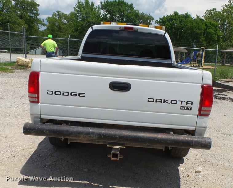 image for item DE3668 2003 Dodge Dakota SLT Quad Cab pickup truck