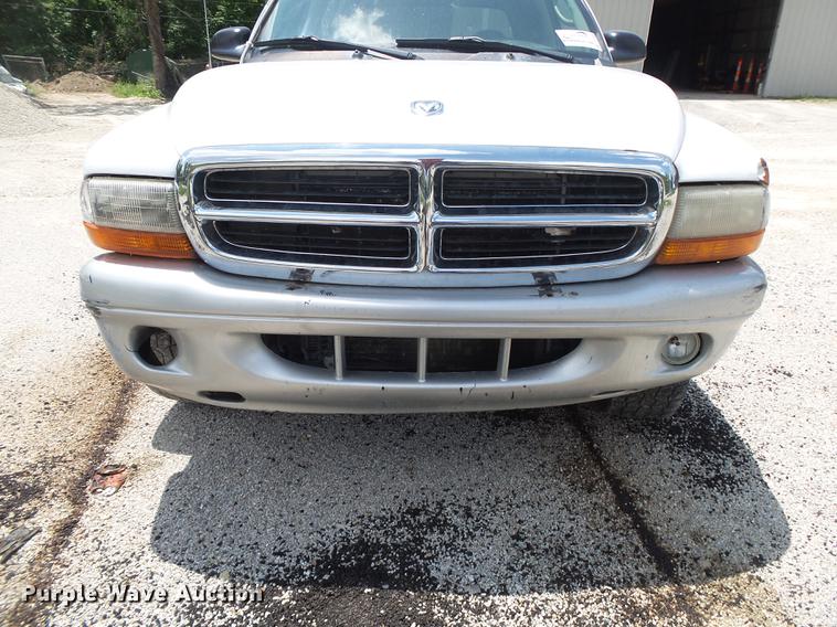 image for item DE3668 2003 Dodge Dakota SLT Quad Cab pickup truck