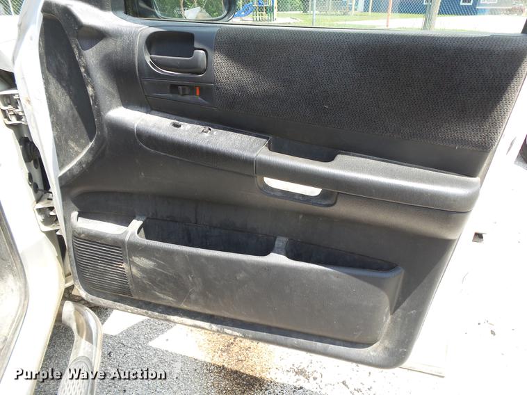 image for item DE3668 2003 Dodge Dakota SLT Quad Cab pickup truck