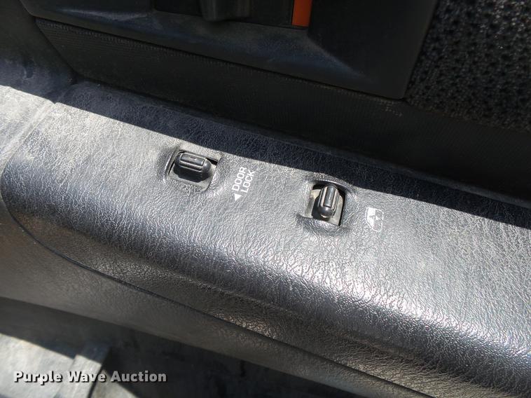 image for item DE3668 2003 Dodge Dakota SLT Quad Cab pickup truck