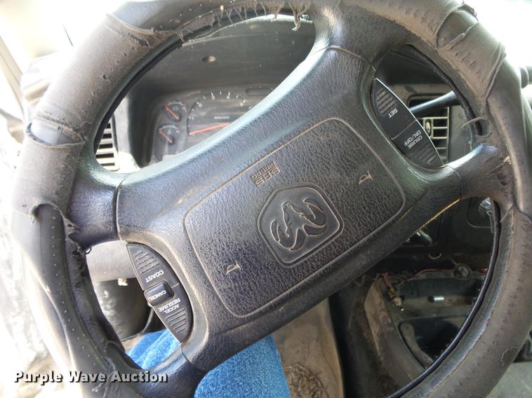 image for item DE3668 2003 Dodge Dakota SLT Quad Cab pickup truck