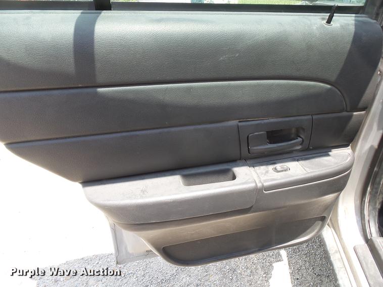 image for item DE3669 2005 Ford Crown Victoria Police Interceptor