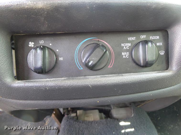 image for item DE3669 2005 Ford Crown Victoria Police Interceptor