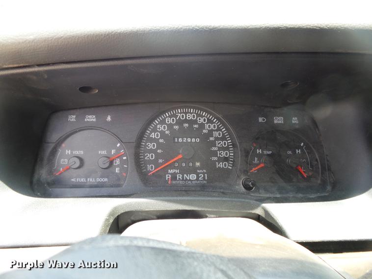 image for item DE3669 2005 Ford Crown Victoria Police Interceptor