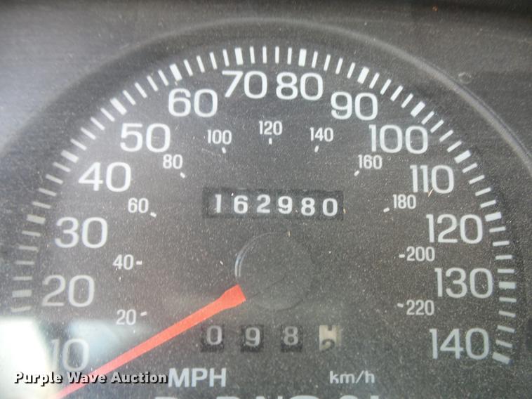 image for item DE3669 2005 Ford Crown Victoria Police Interceptor