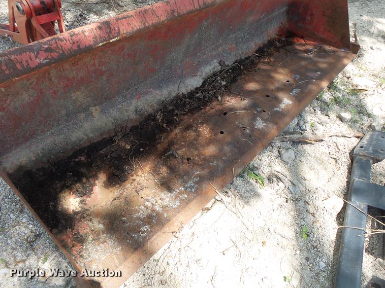 image for item DE3670 Mahindra ML264 loader