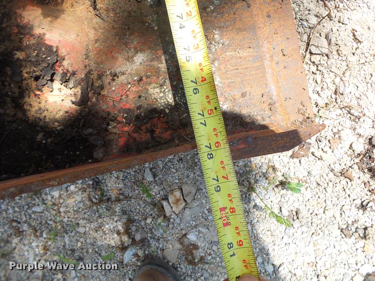 image for item DE3670 Mahindra ML264 loader