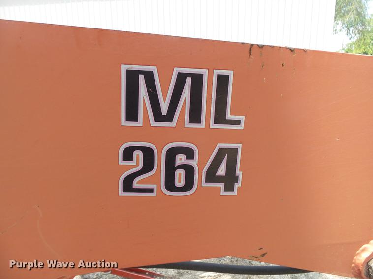 image for item DE3670 Mahindra ML264 loader