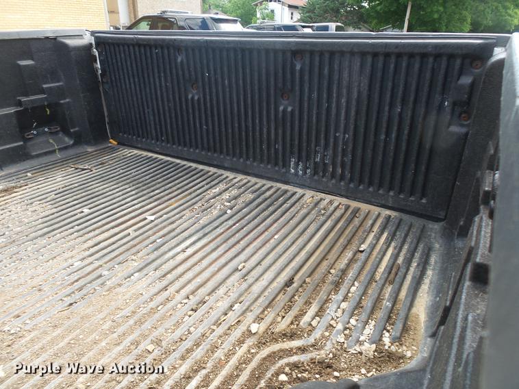 image for item DE3682 1998 Ford F250 pickup truck