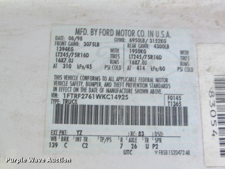 image for item DE3682 1998 Ford F250 pickup truck