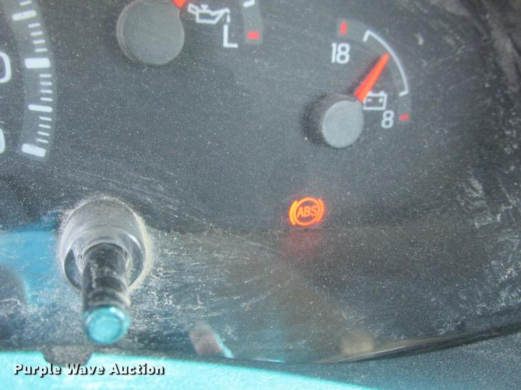 image for item DE3682 1998 Ford F250 pickup truck