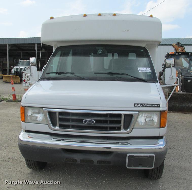 image for item DE3688 2004 Ford E350 Super Duty shuttle bus