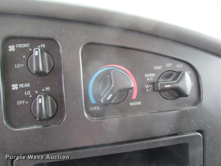 image for item DE3688 2004 Ford E350 Super Duty shuttle bus