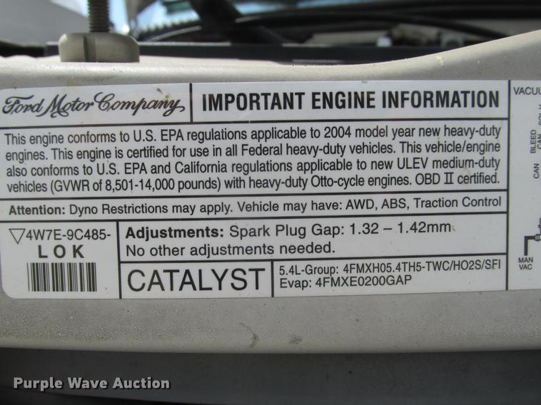 image for item DE3688 2004 Ford E350 Super Duty shuttle bus